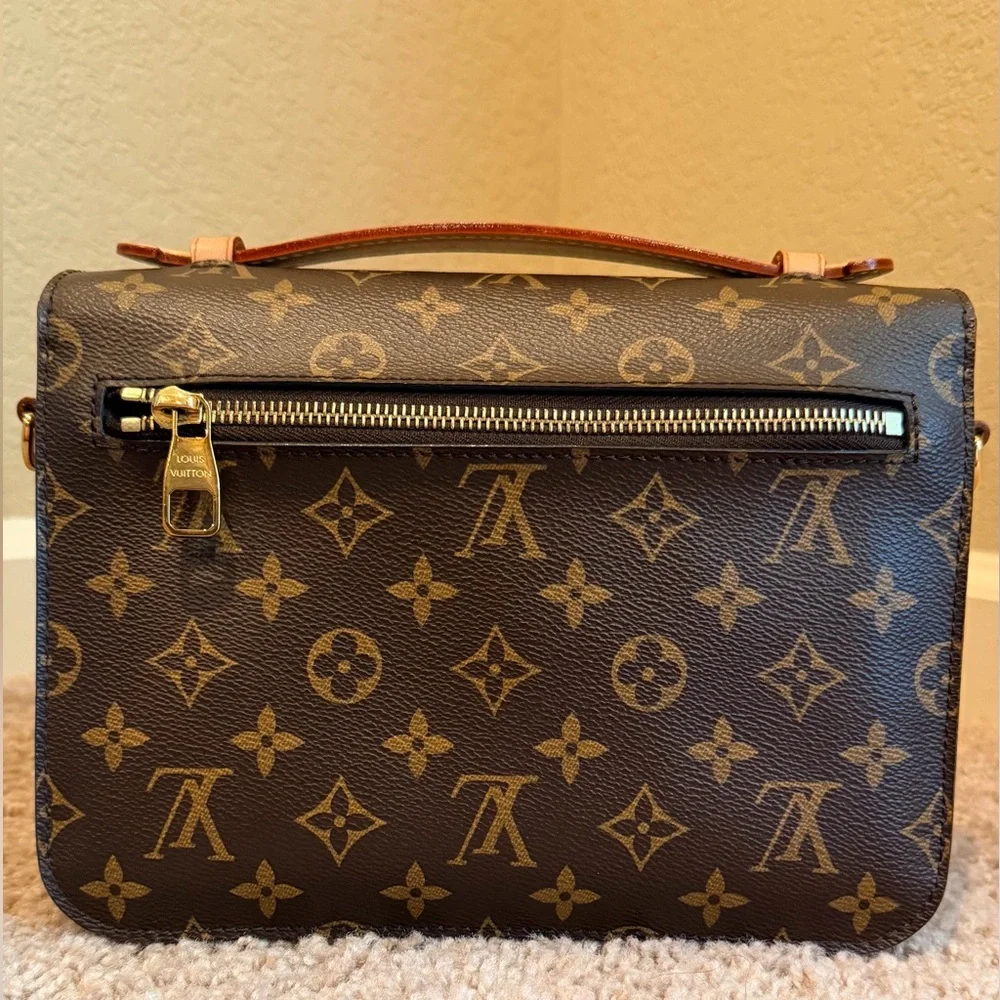 Louis Vuitton authentic louis